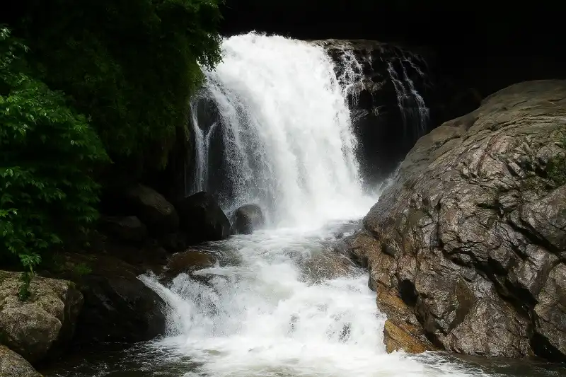 Lakkam Waterfalls