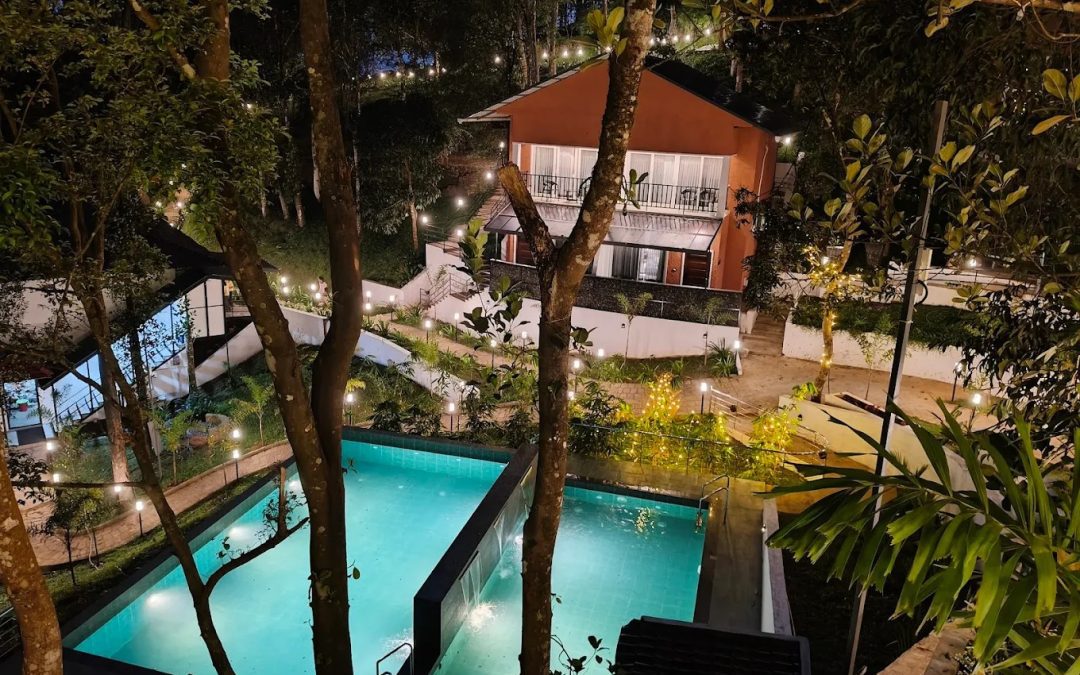 luxury resorts in munnar with private pool