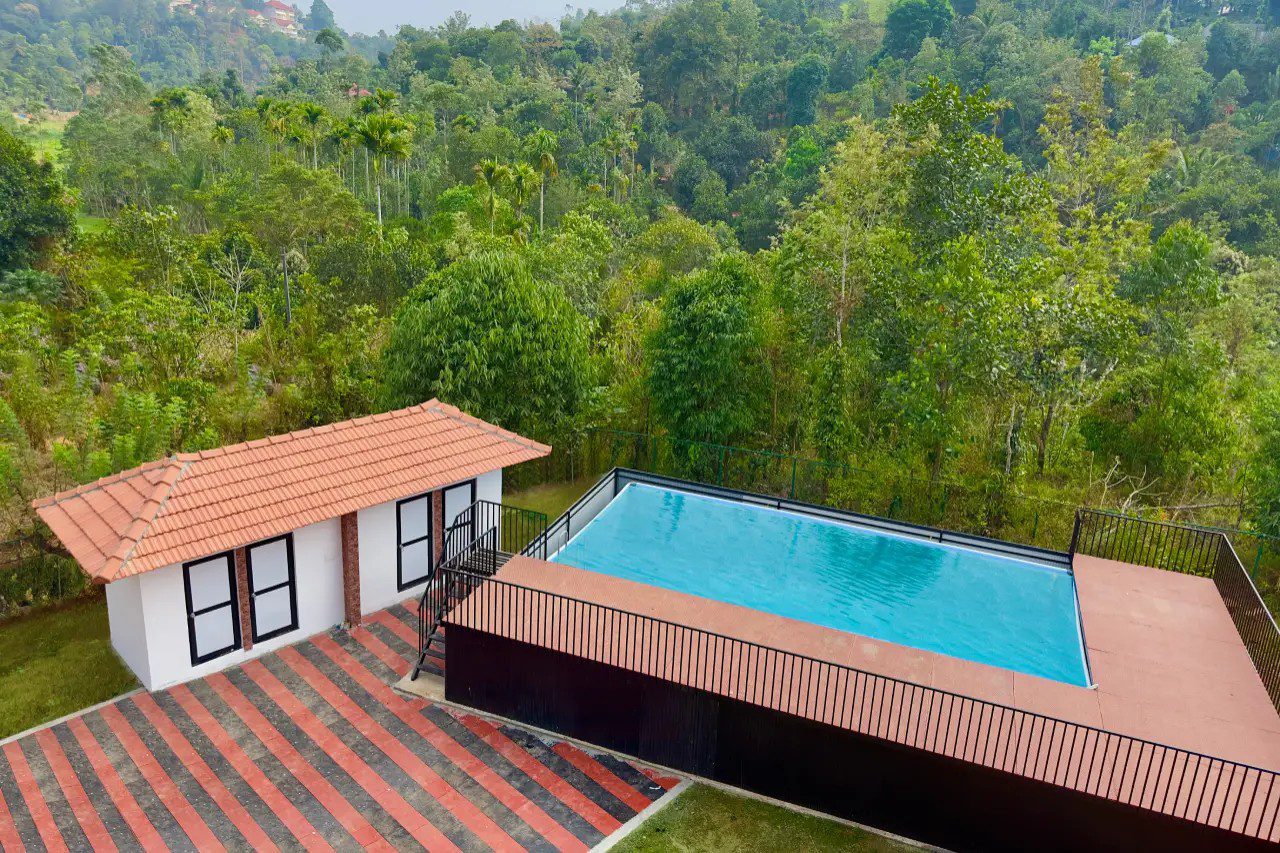 resorts in munnar with private pool